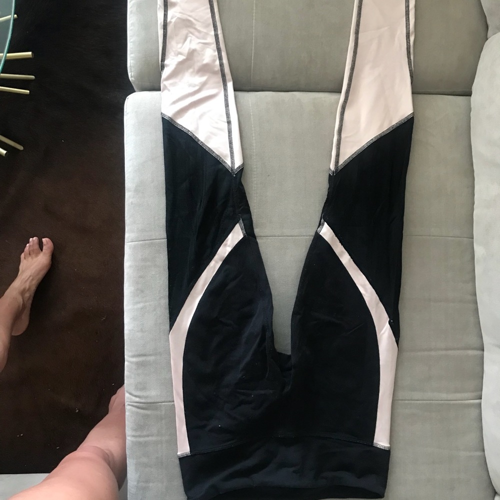 Alo pant with mesh detail